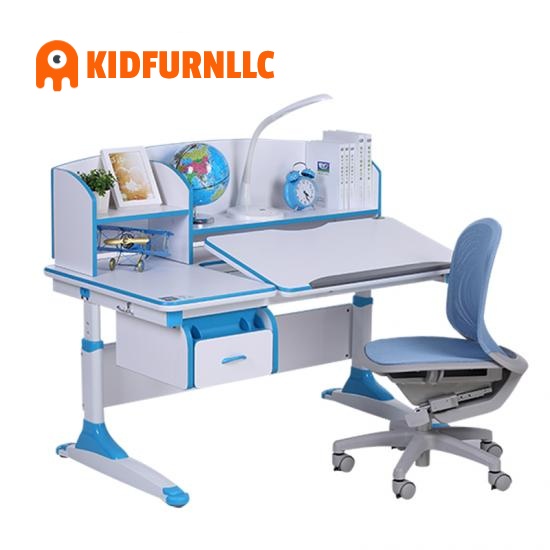 Mesa ergonómica de estudio para niños.